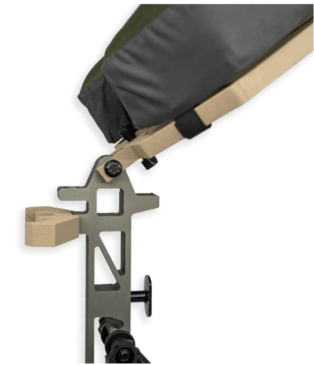 XOP - Cold World Hang on Treestand - Bowgearshop