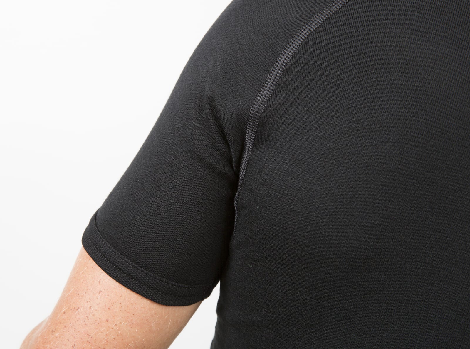 Brynje - Classic T-Shirt black - Bowgearshop