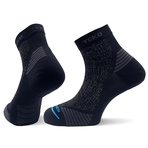 TEKO - ecoRUN 2.0 Mini Crew Socks - Light Half Cushion for Running - Black & Dush