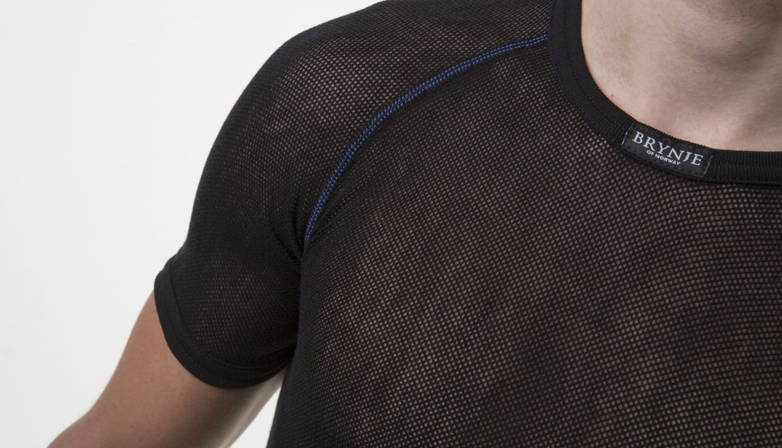 Brynje - Wool Thermo Light T-shirt black - Bowgearshop